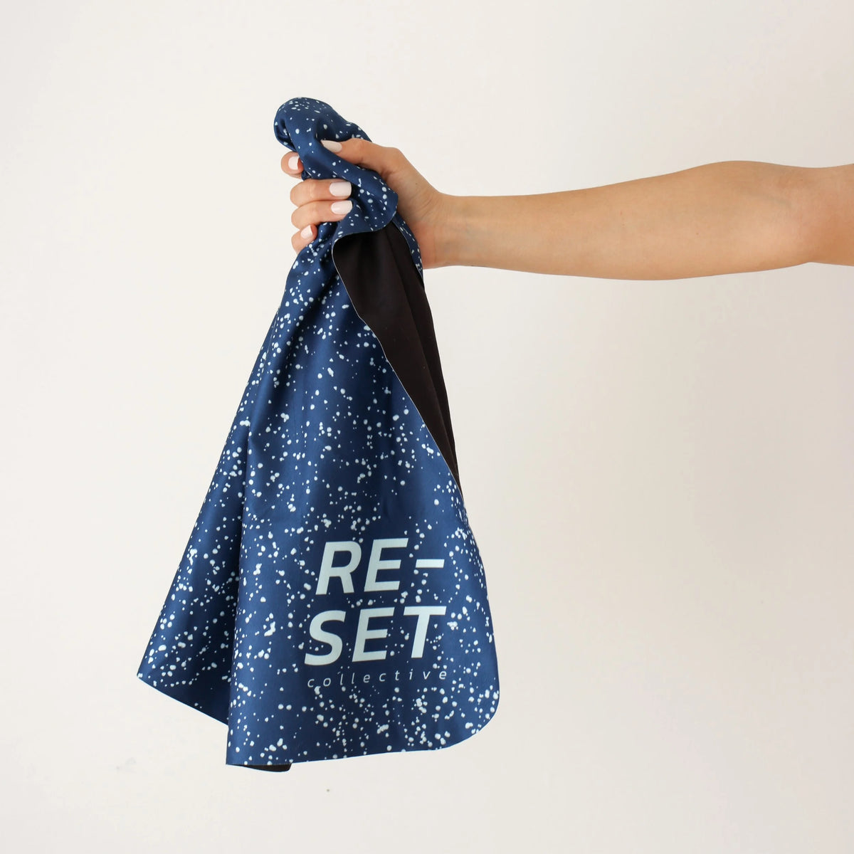 RE-FRESH SOFT SUEDE SWEAT TOWEL - BLUE