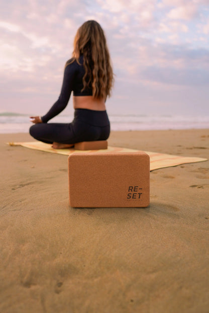 RE-FOCUS CORK YOGA BLOCK