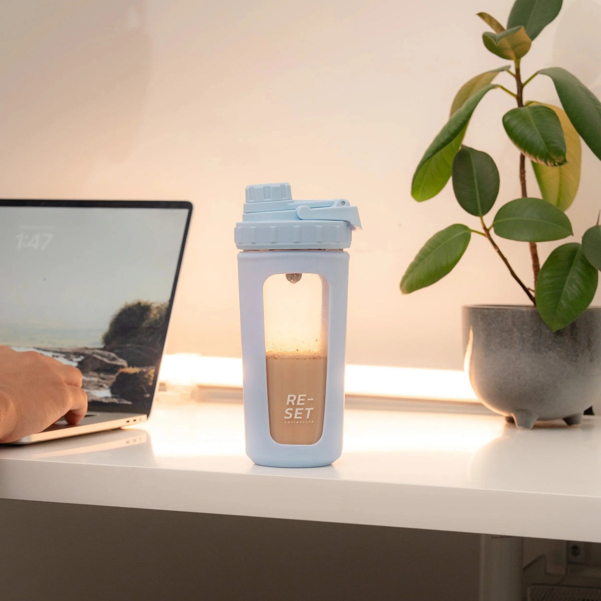 RE-MIX GLASS PROTEIN SHAKER - POWDER BLUE